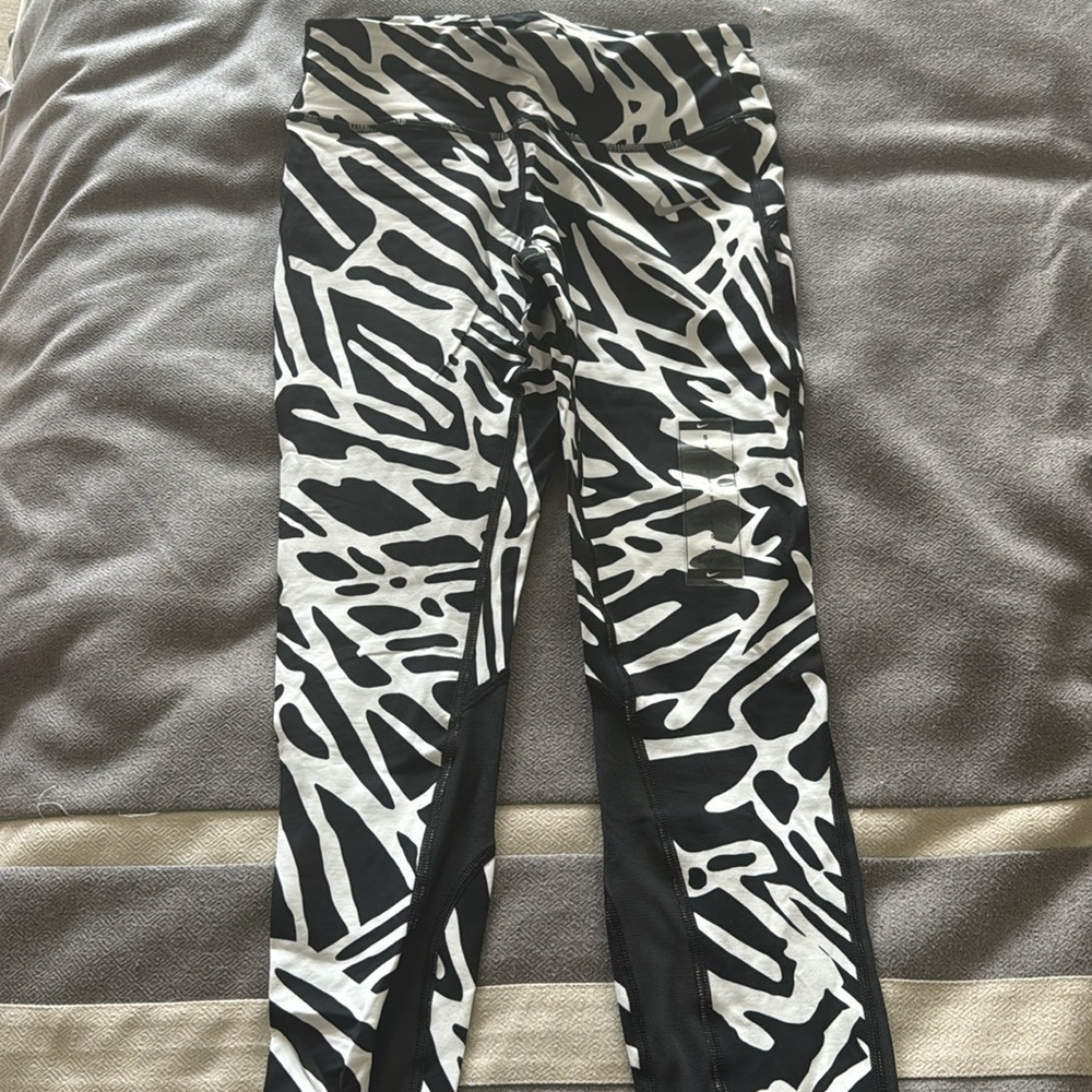 New Nike dri-fit leggings